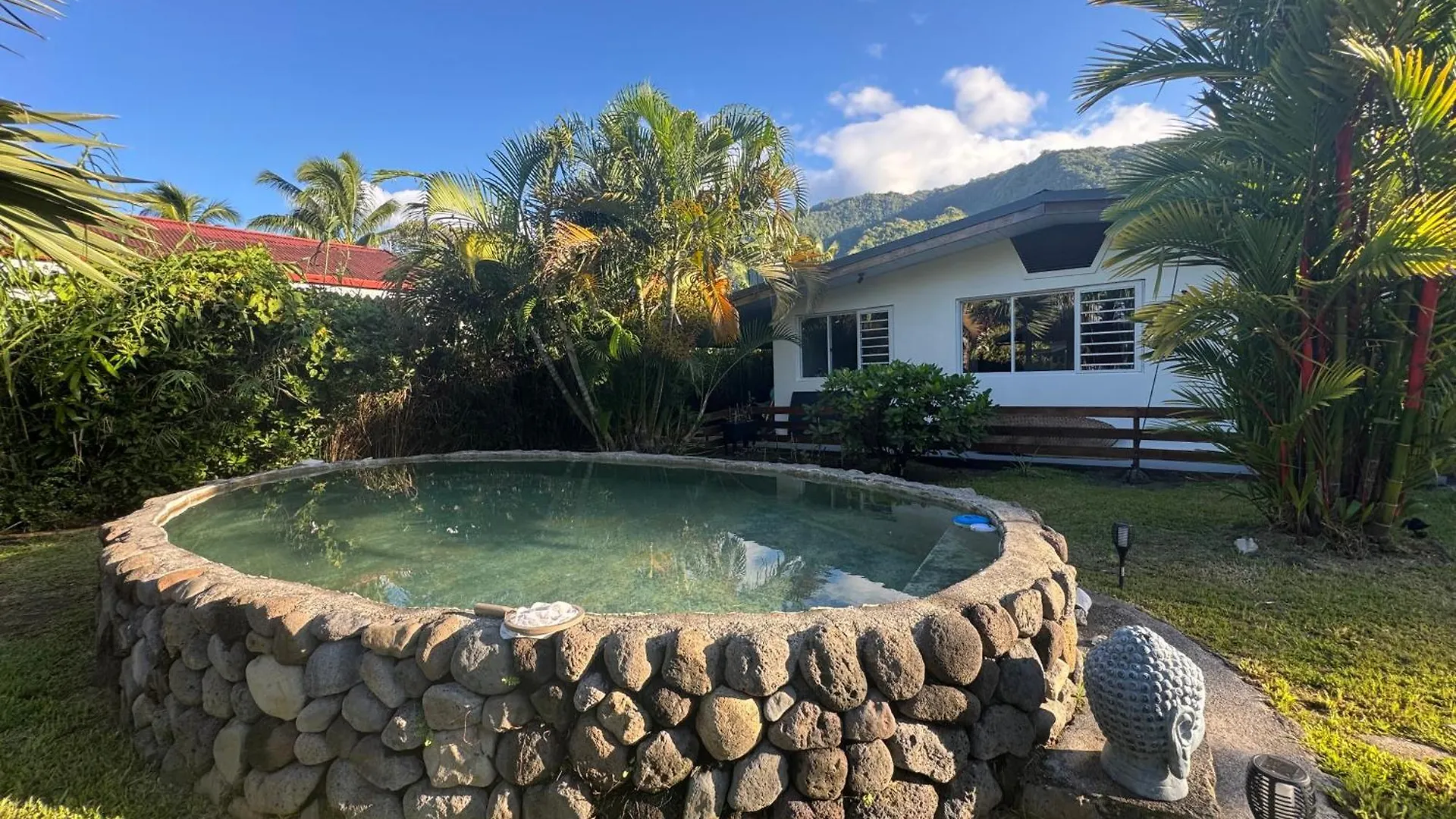 Blue Moana Lodge Papara